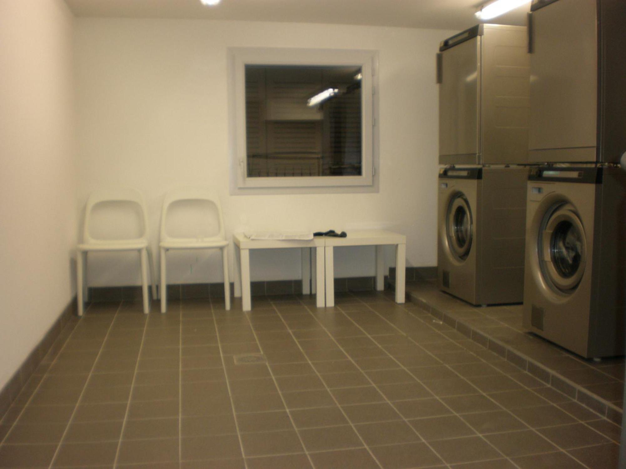 Residence Hoteliere Laudine Реймс Екстериор снимка