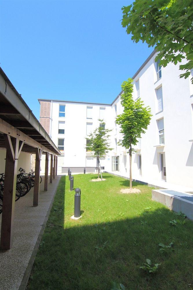 Residence Hoteliere Laudine Реймс Екстериор снимка