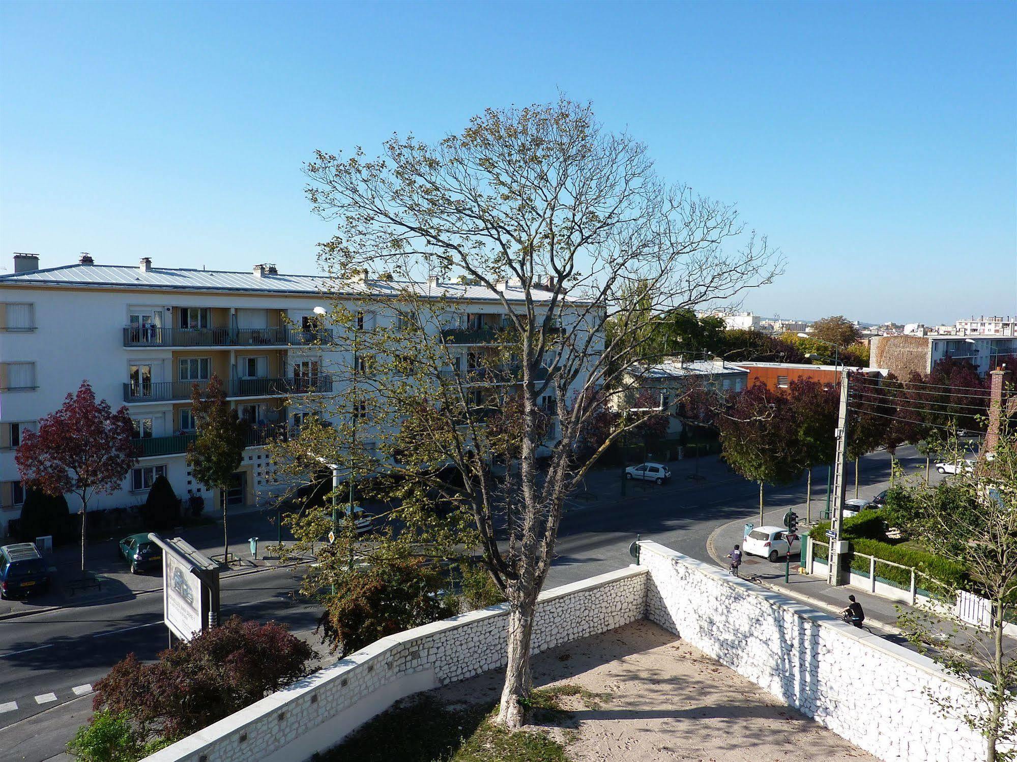 Residence Hoteliere Laudine Реймс Екстериор снимка