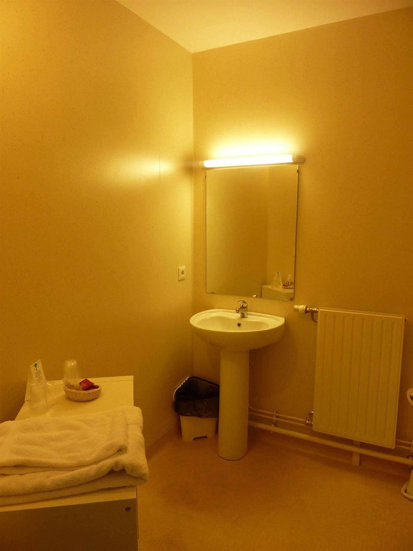 Residence Hoteliere Laudine Реймс Екстериор снимка