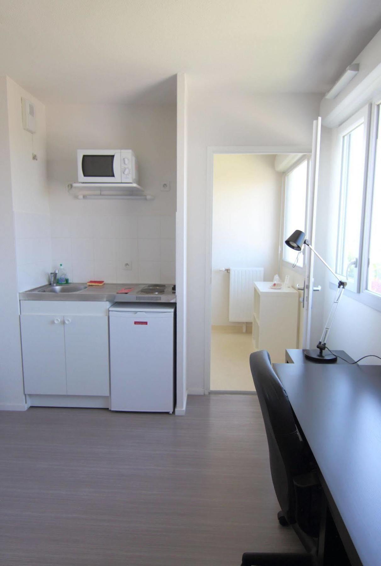 Residence Hoteliere Laudine Реймс Екстериор снимка